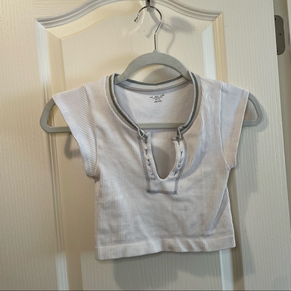 urban outfitters tee